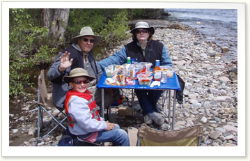 Lunch along the stream